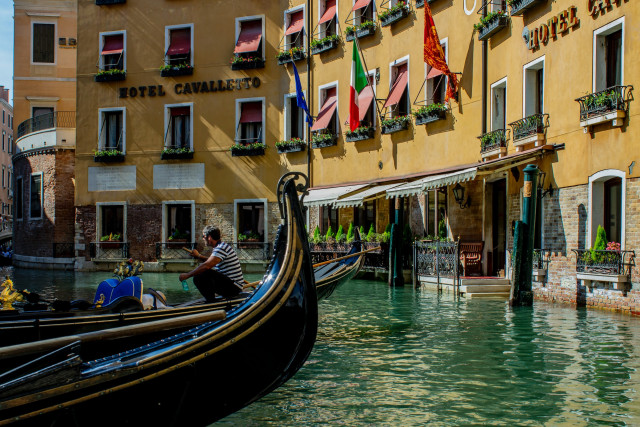Venedig Reiseführer: Gondeln, Sehenswürdigkeiten, Inseln und Tipps gegen die Massen