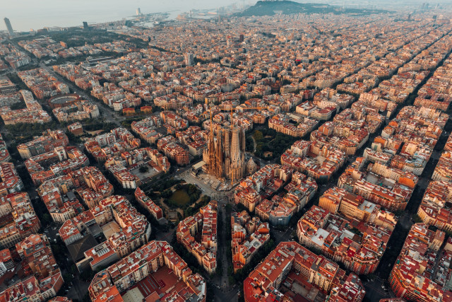 Barcelona Reiseführer: Gaudí, Viertel, Strände und Tipps für die katalanische Metropole